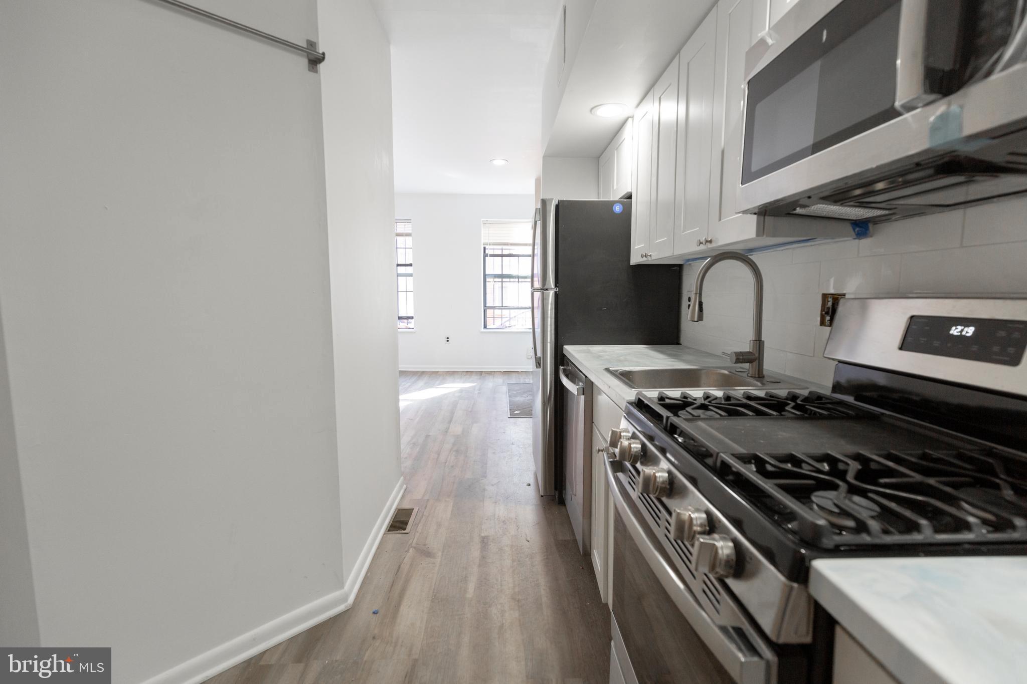 GRADUATE HOSPITAL - Residential Lease