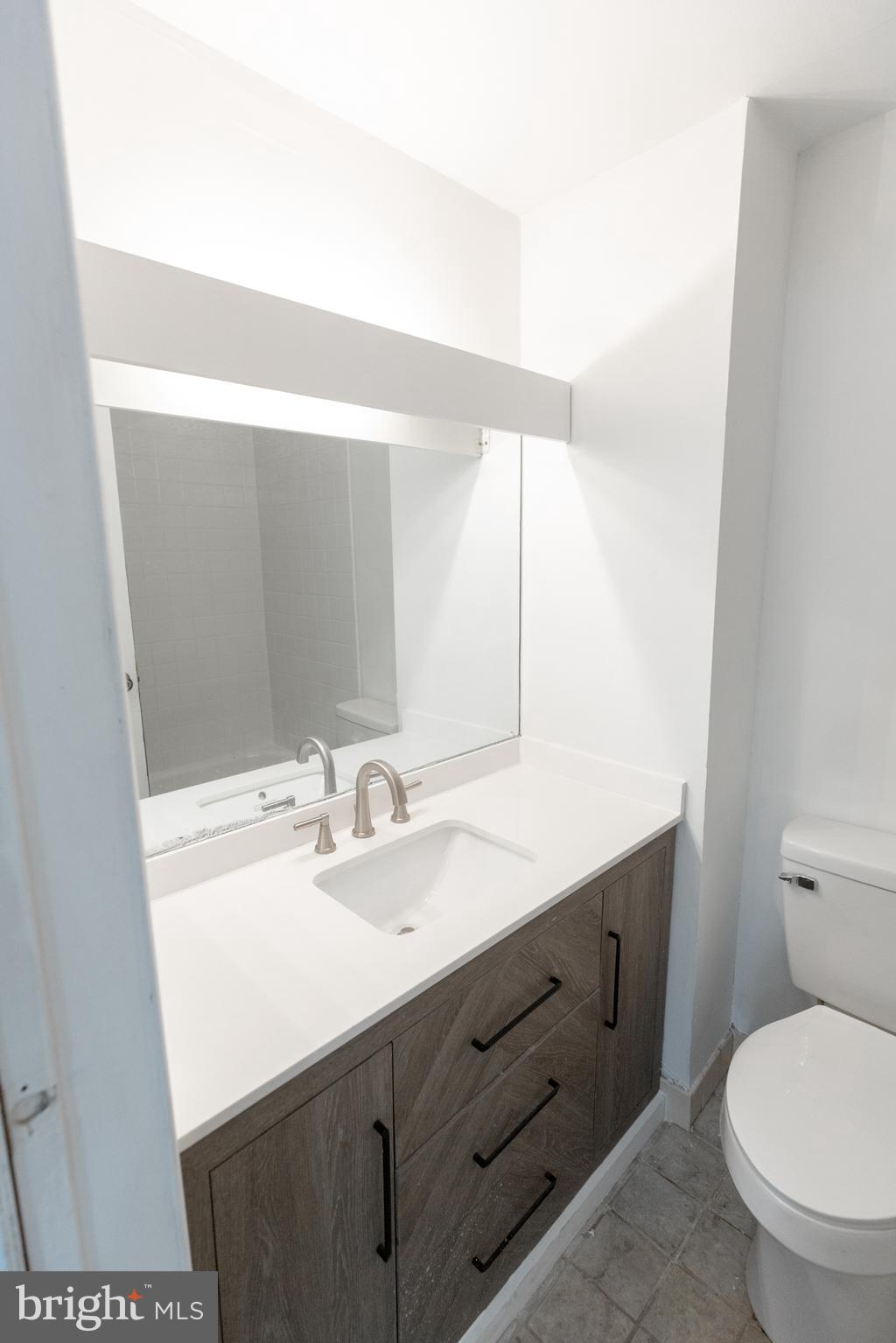 GRADUATE HOSPITAL - Residential Lease