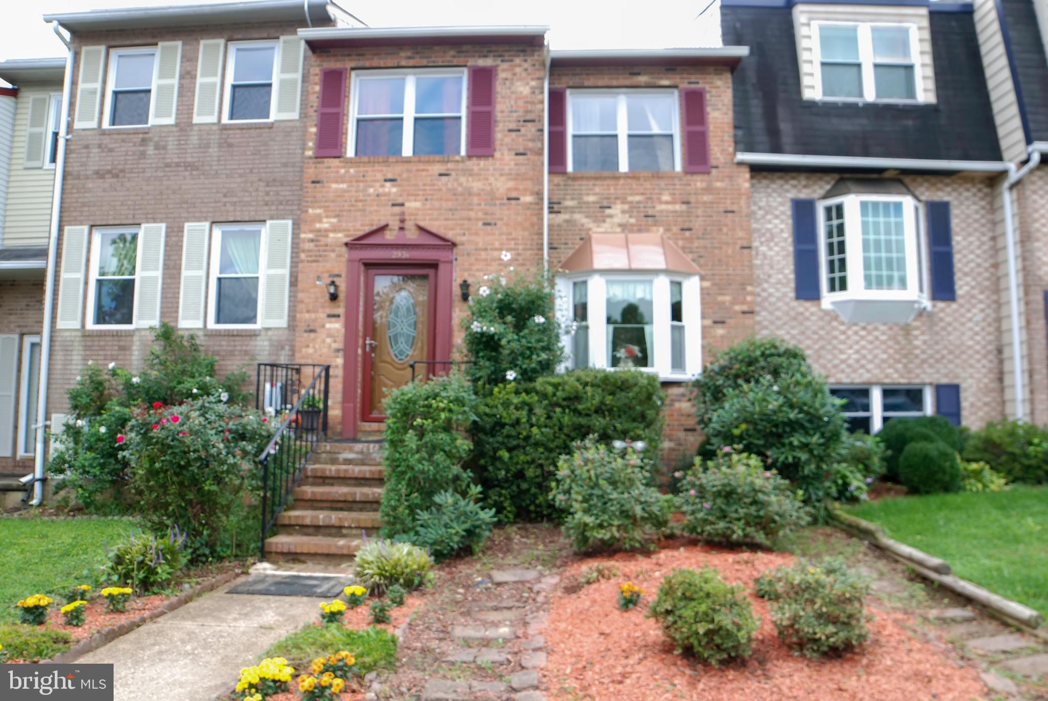 CROFTON VILLAGE - Residential