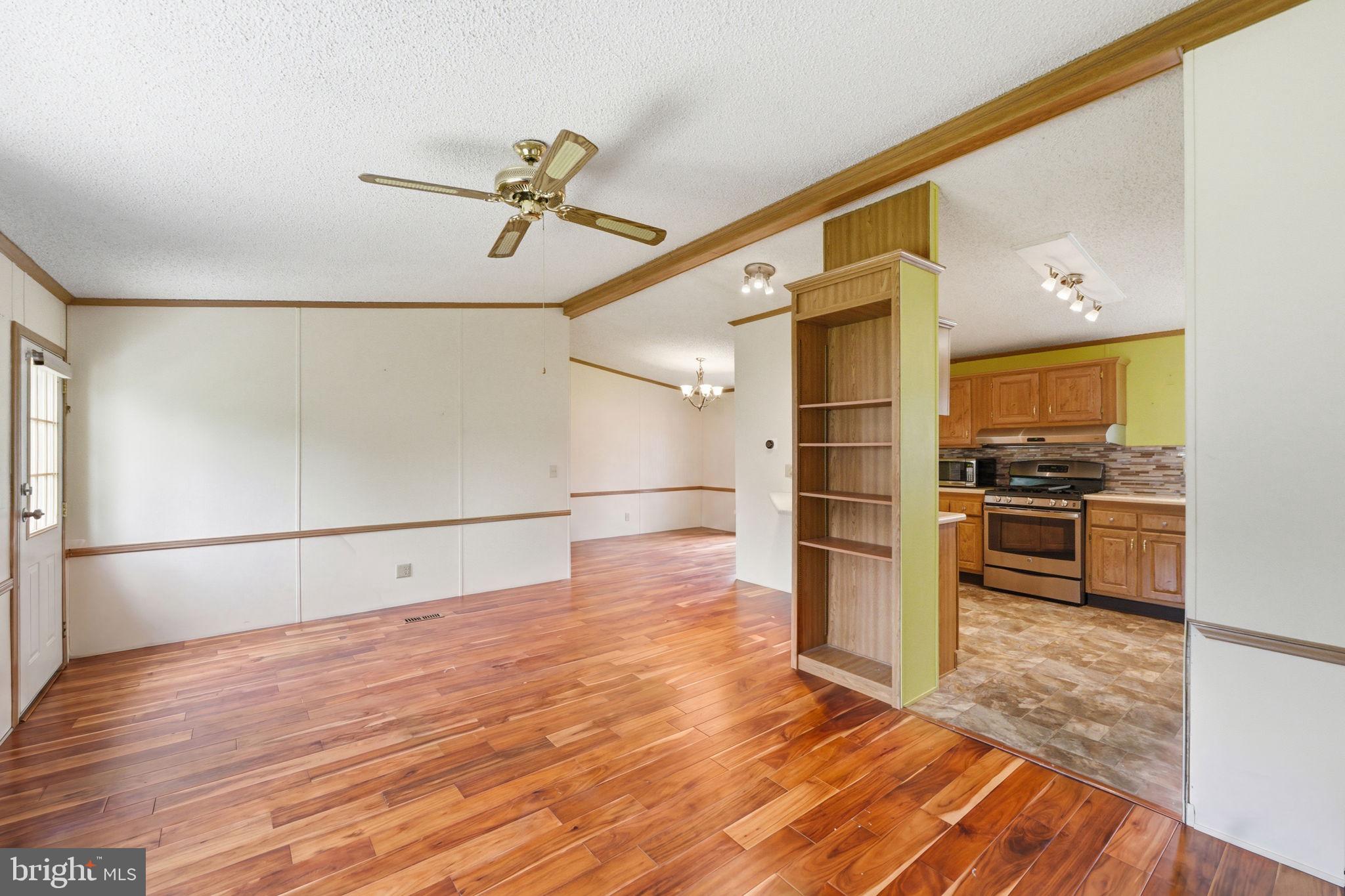 WALNUT MEADOWS - Residential