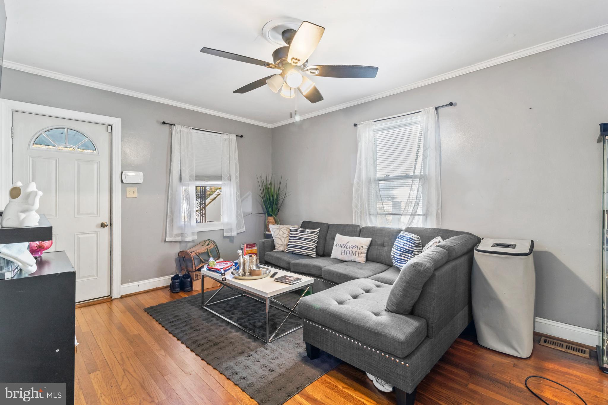 COLMAR MANOR - Residential