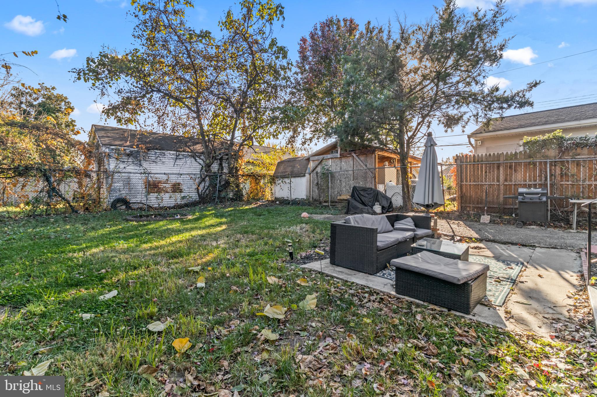 COLMAR MANOR - Residential