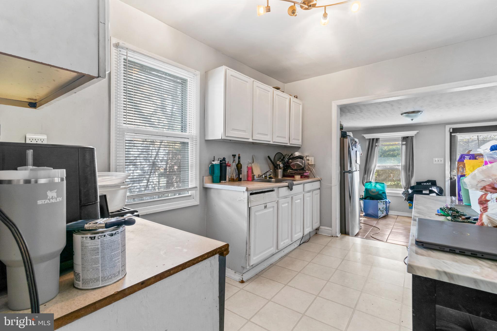 COLMAR MANOR - Residential