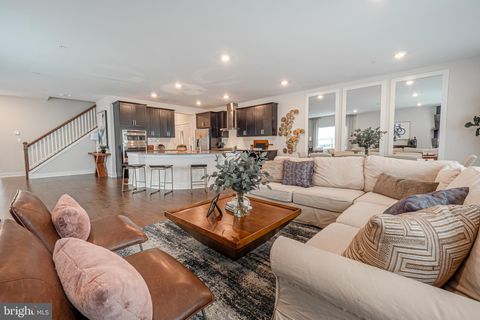 125 LIVINGSTON LANE EXTON PA 19341