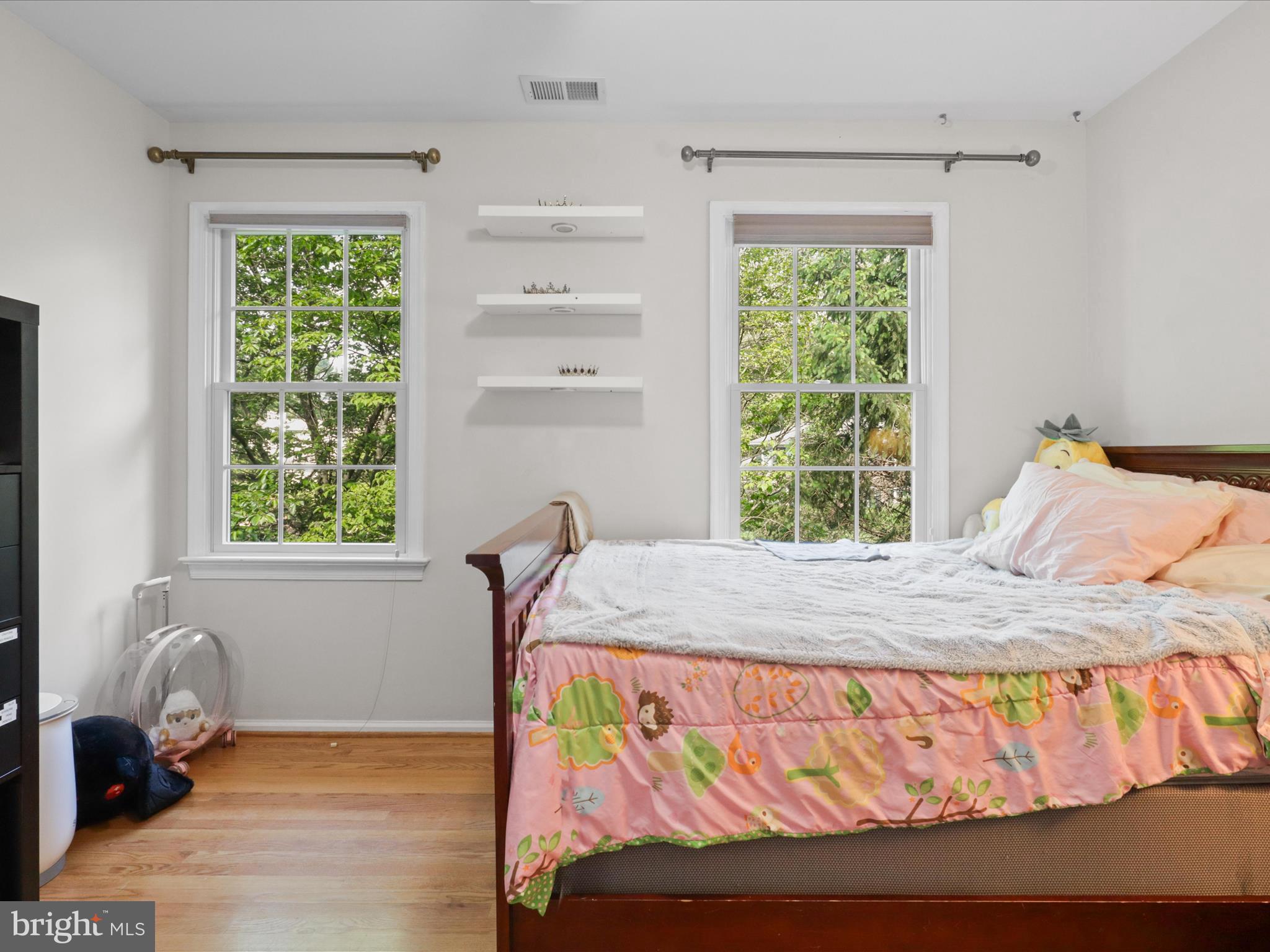 WOLF TRAP GREEN - Residential