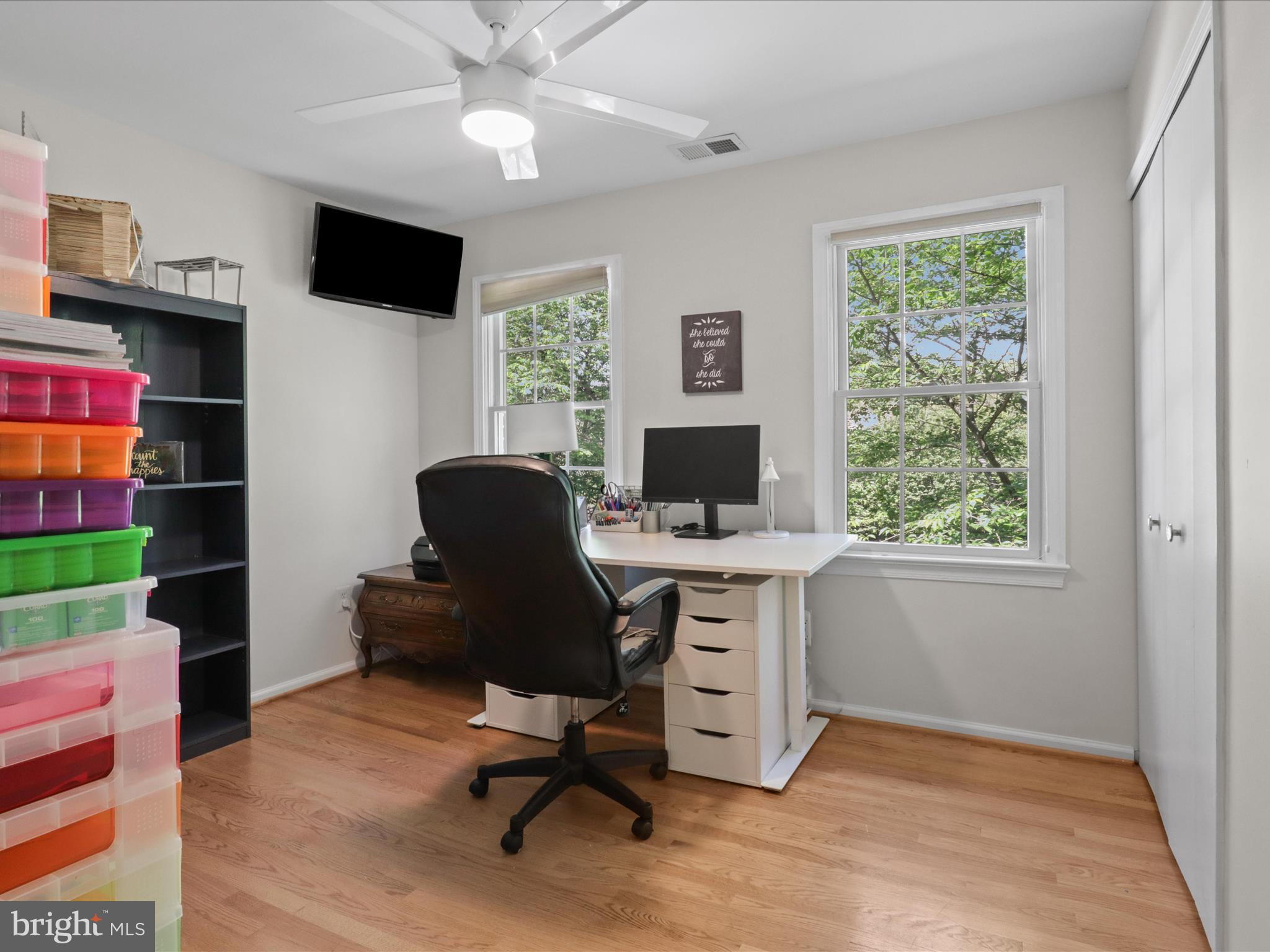 WOLF TRAP GREEN - Residential