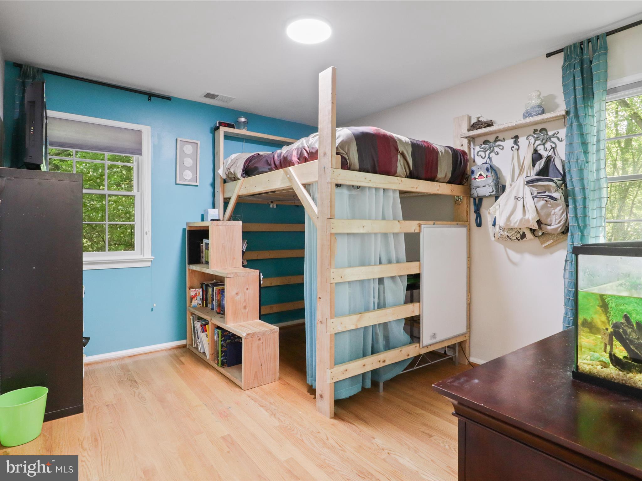 WOLF TRAP GREEN - Residential