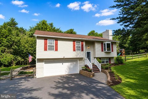 Photo of 11617 Lucasville Road, MANASSAS, VA 20112 (MLS # VAPW2126152)