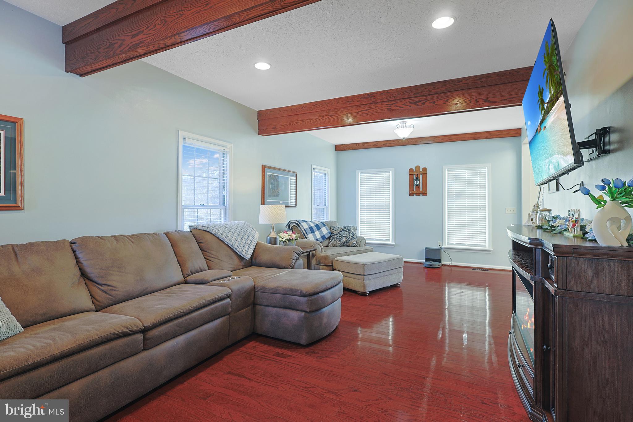 LAKEWOOD - Residential