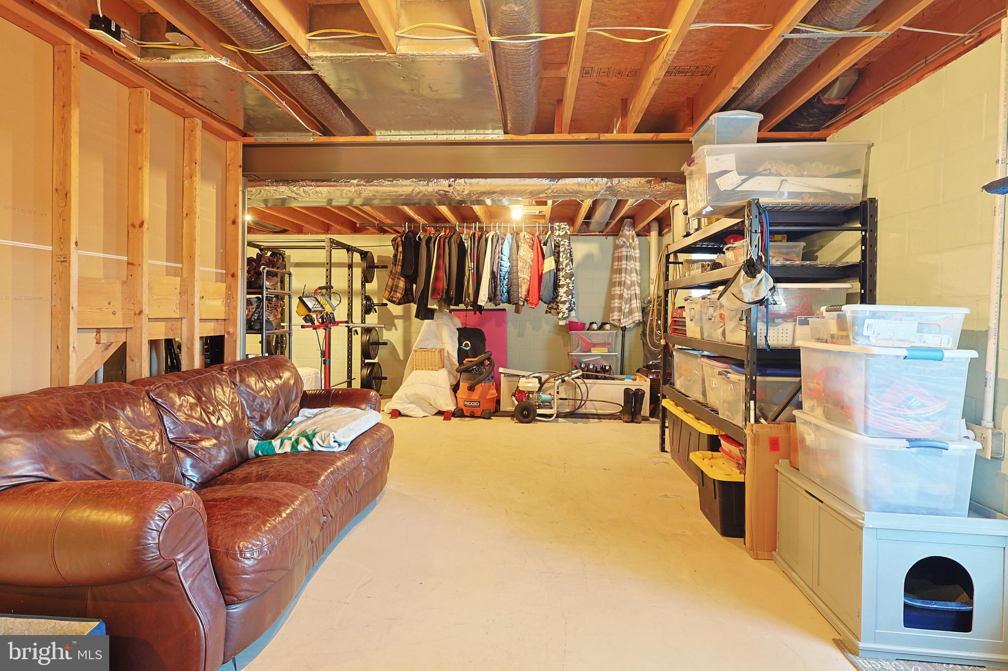 LAKEWOOD - Residential