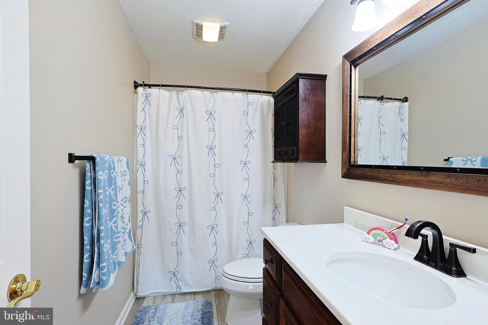 LAKEWOOD - Residential