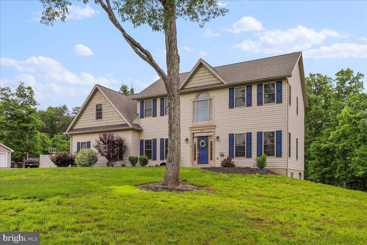 LAKEWOOD - Residential