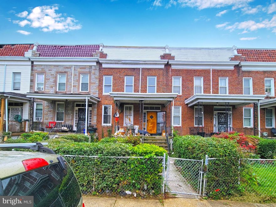 ONLINE AUCTION: Bidding begins 09/25/2024 @ 10:00 AM. Bidding ends 09/27/2024 @ 11:30 AM. List Price is Suggested Opening Bid. 2 Story Porch-Front Townhouse located in the Langston Hughes area of Baltimore City. Residents can enjoy the nearby attractions such as Pimlico Race Track, Sinai Hospital, Cylburn Arboretum, Reisterstown Road Plaza, & Cold Spring Park. Easy Access to Major Traffic Artery Park Heights Ave. Property is Vacant. Deposit: $5,000.