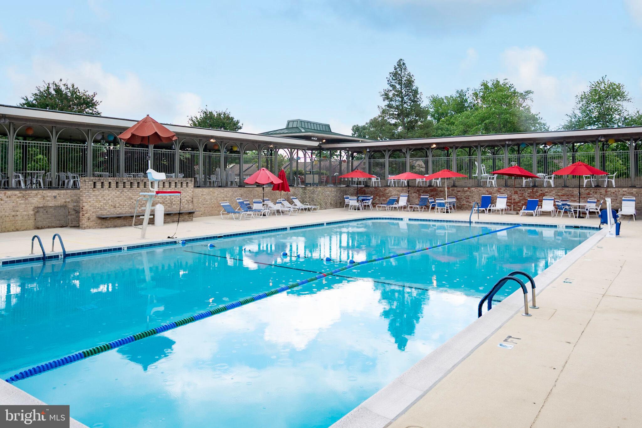 LEISURE WORLD - Residential