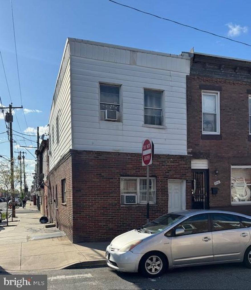 Corner property, legal duplex in south Philadelphia.  Very good for first time home buyer who can live in one unit and rent out one unit fore extra income. Very easy to be leased. Currently rented out both of the units.