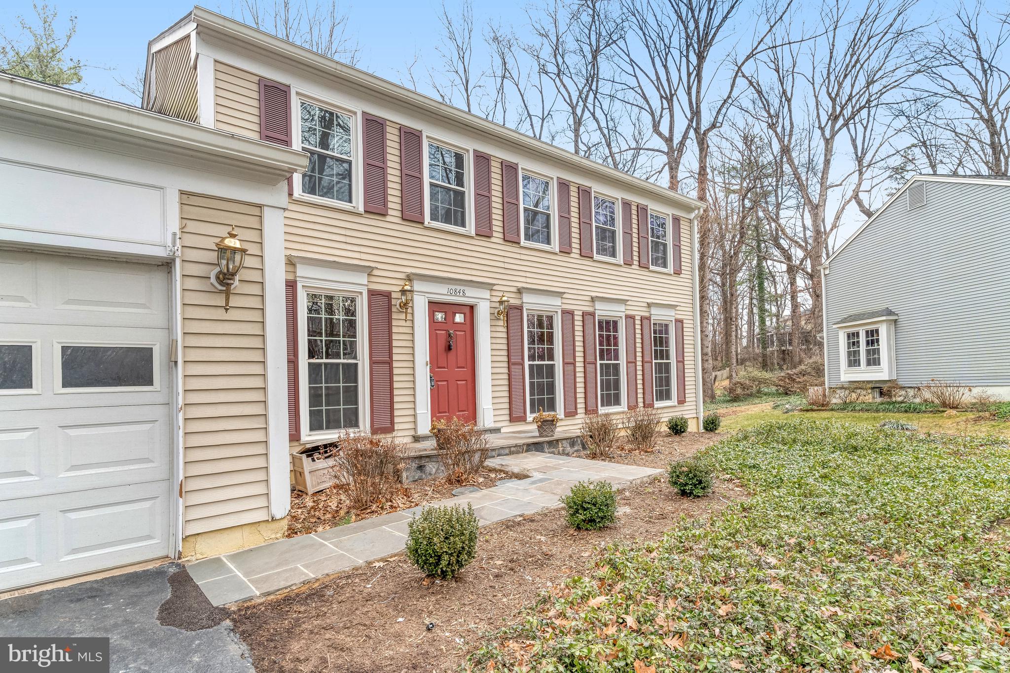 BURKE CENTRE - Residential