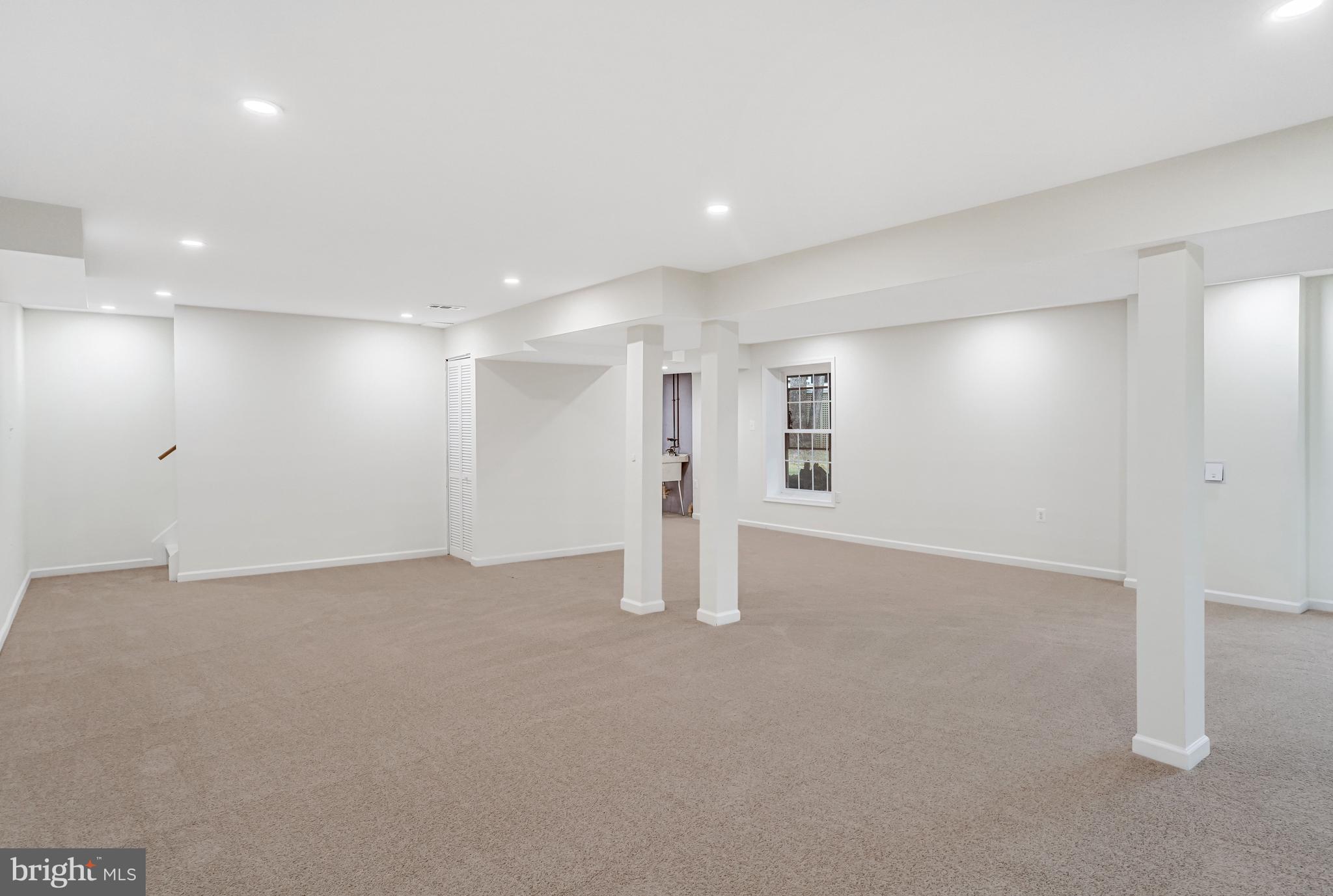 BURKE CENTRE - Residential