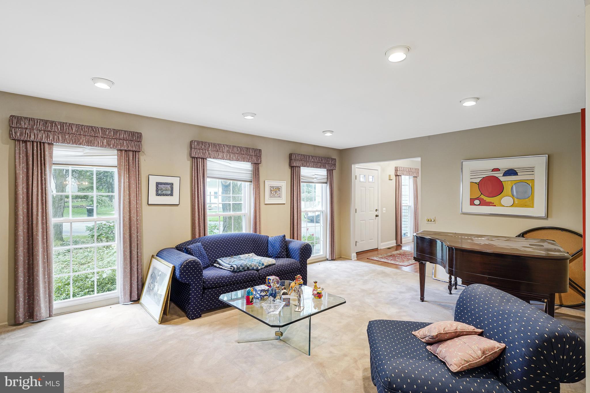 BURKE CENTRE - Residential