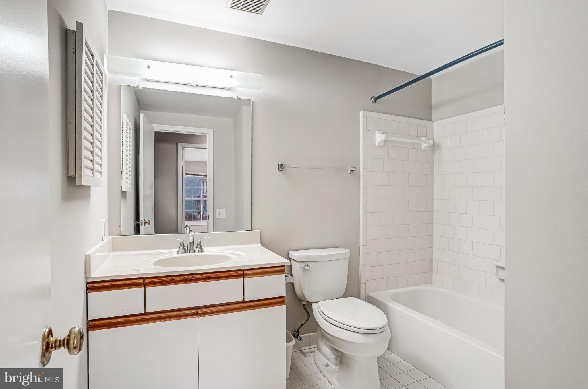 BURKE CENTRE - Residential