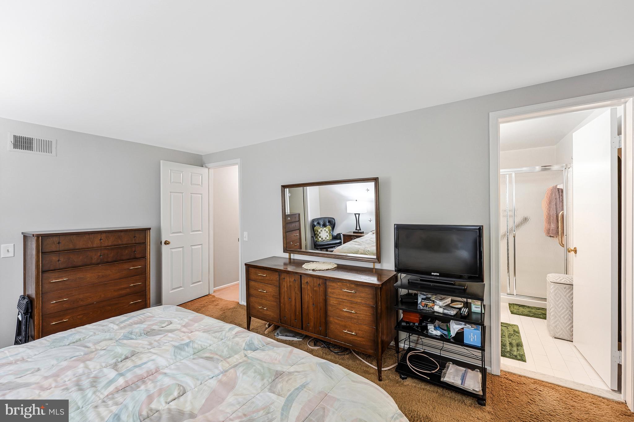 BURKE CENTRE - Residential