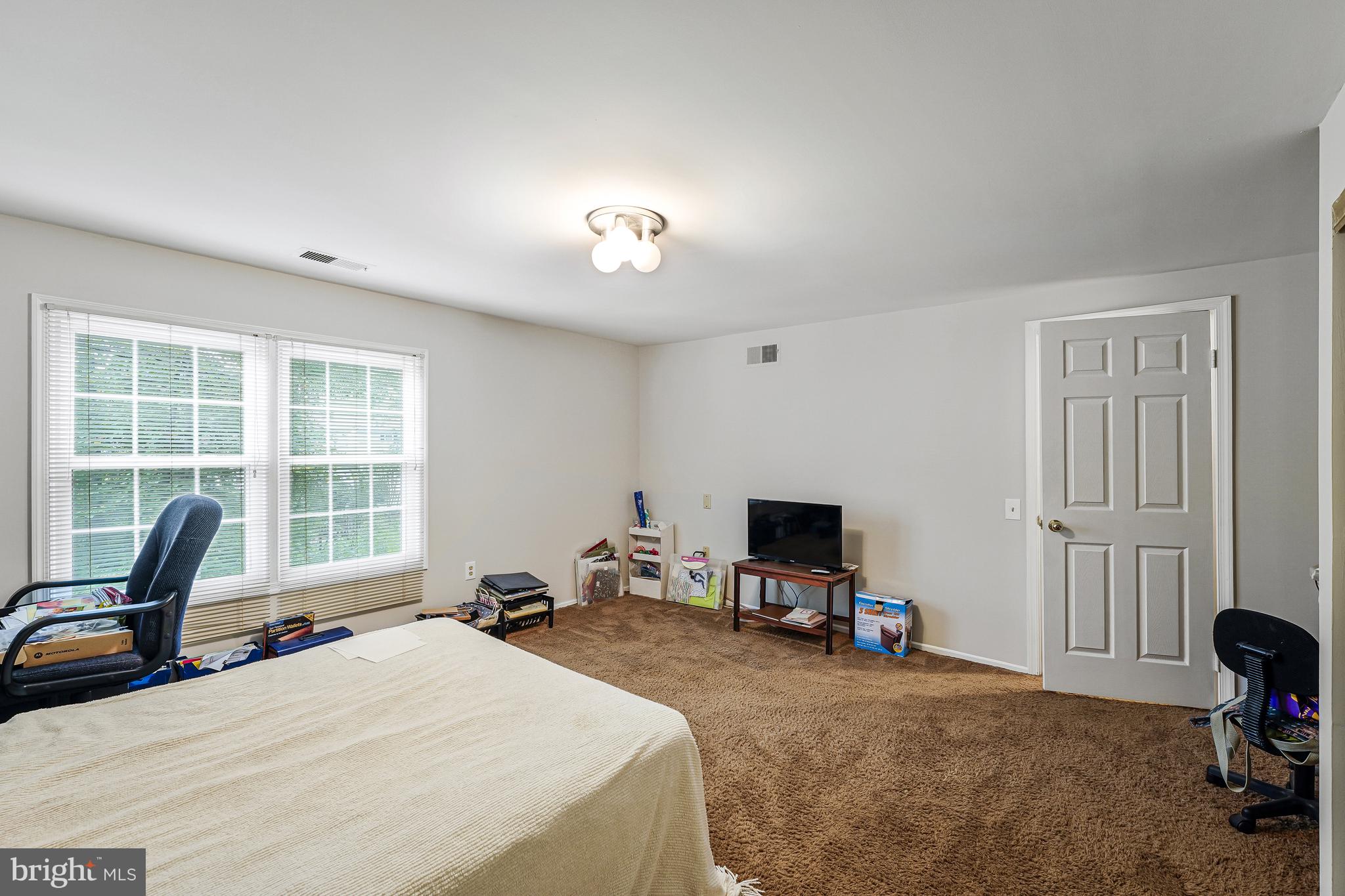 BURKE CENTRE - Residential