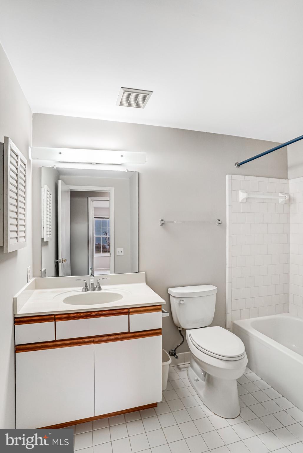 BURKE CENTRE - Residential