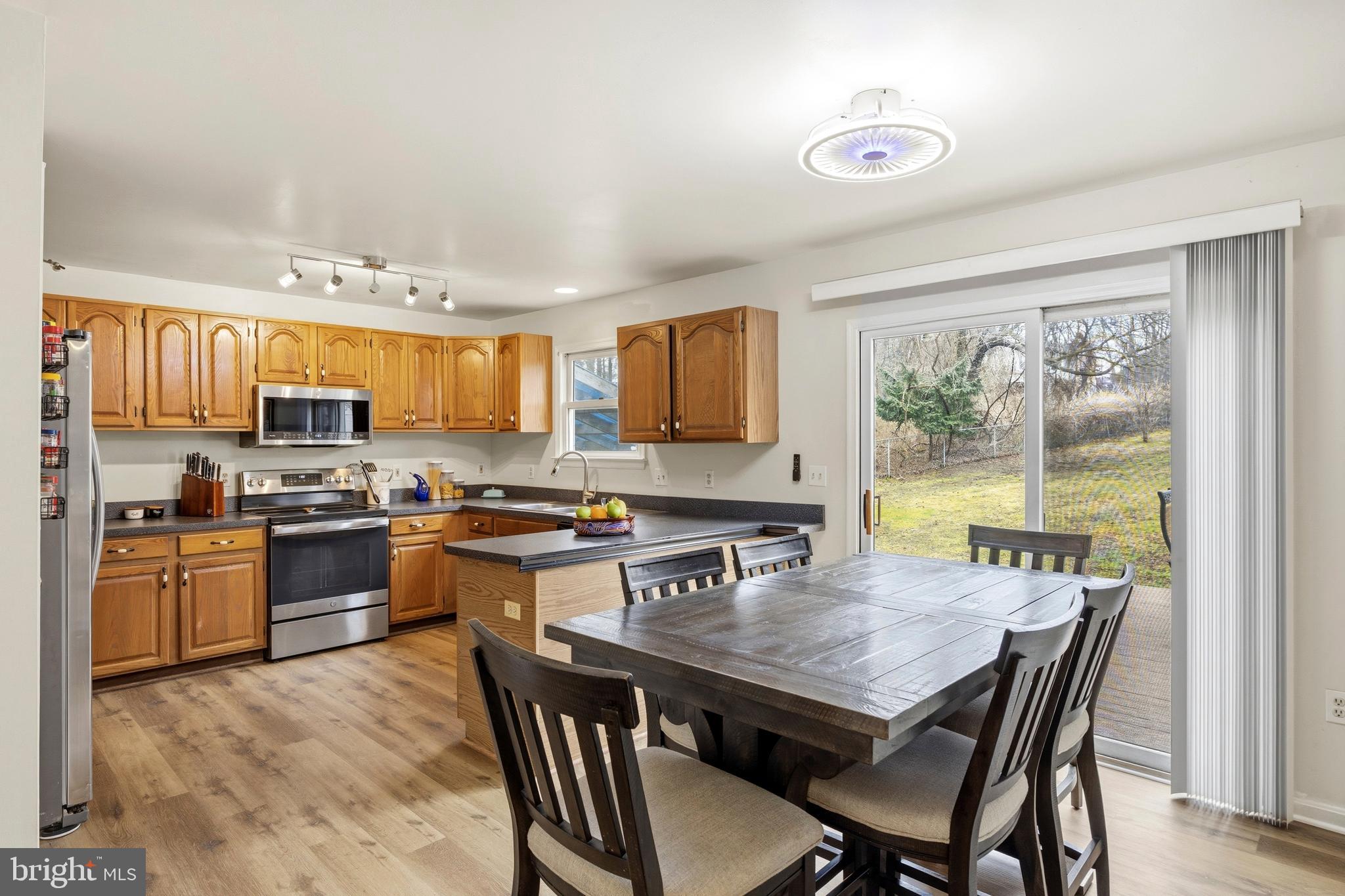 OYSTER HARBOR - Residential