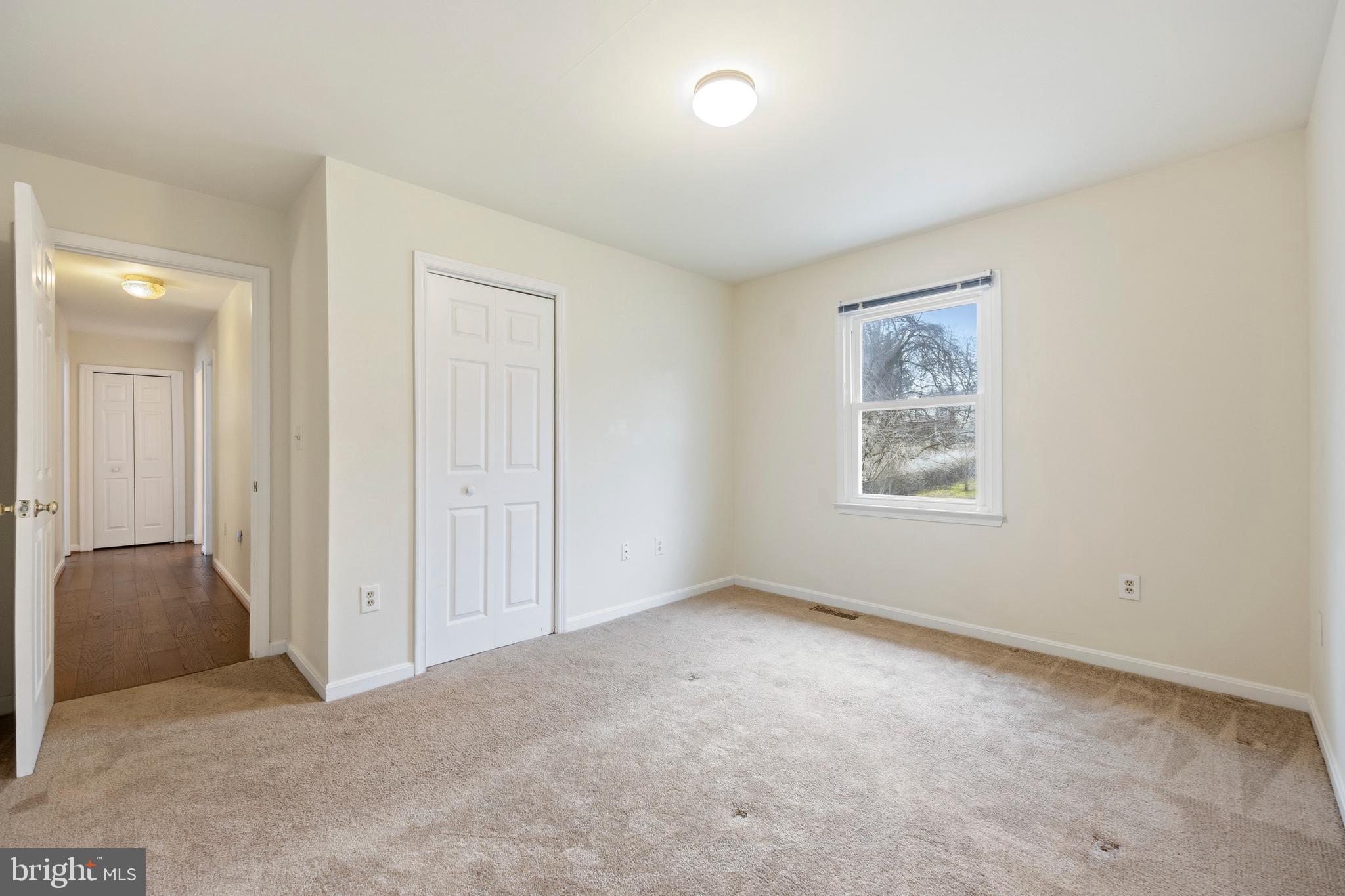 OYSTER HARBOR - Residential