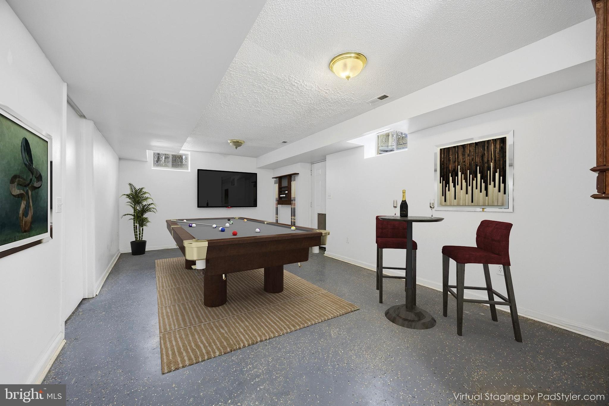 OYSTER HARBOR - Residential