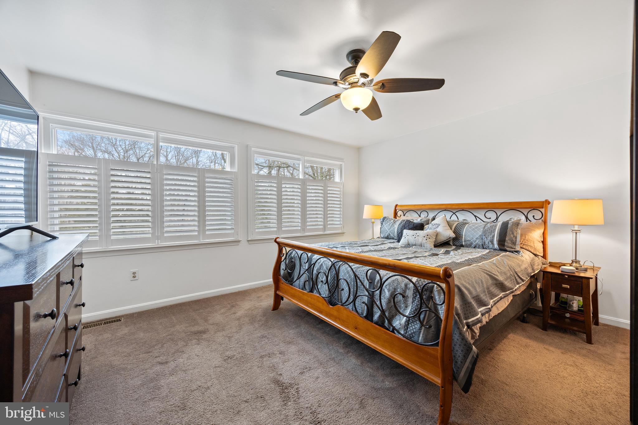 OYSTER HARBOR - Residential