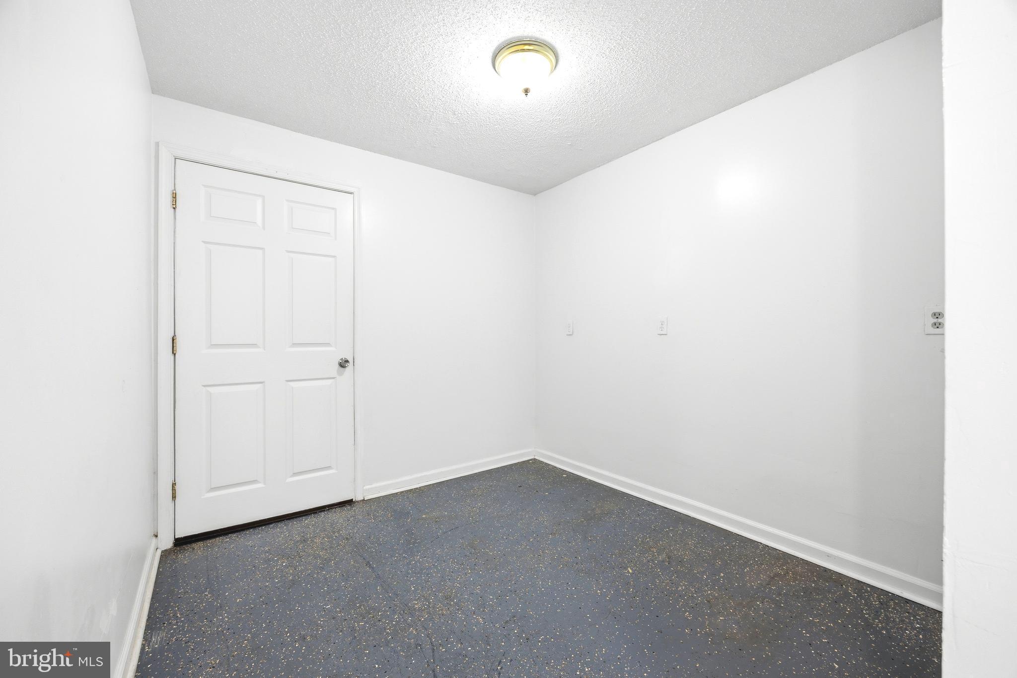 OYSTER HARBOR - Residential