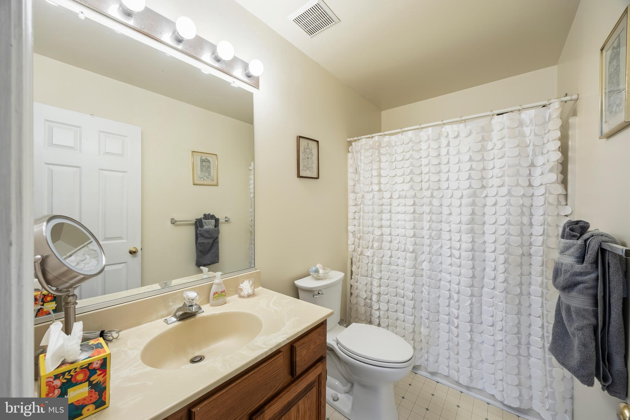 OYSTER HARBOR - Residential