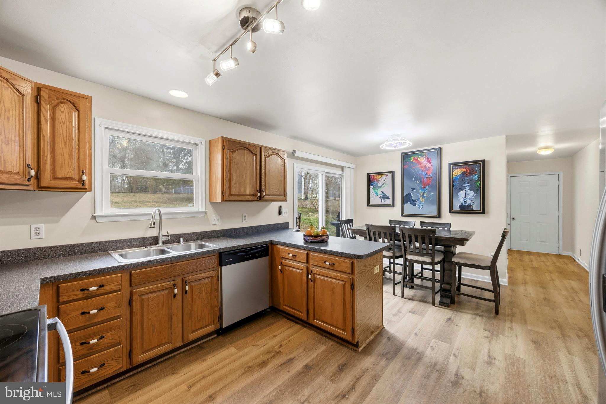 OYSTER HARBOR - Residential