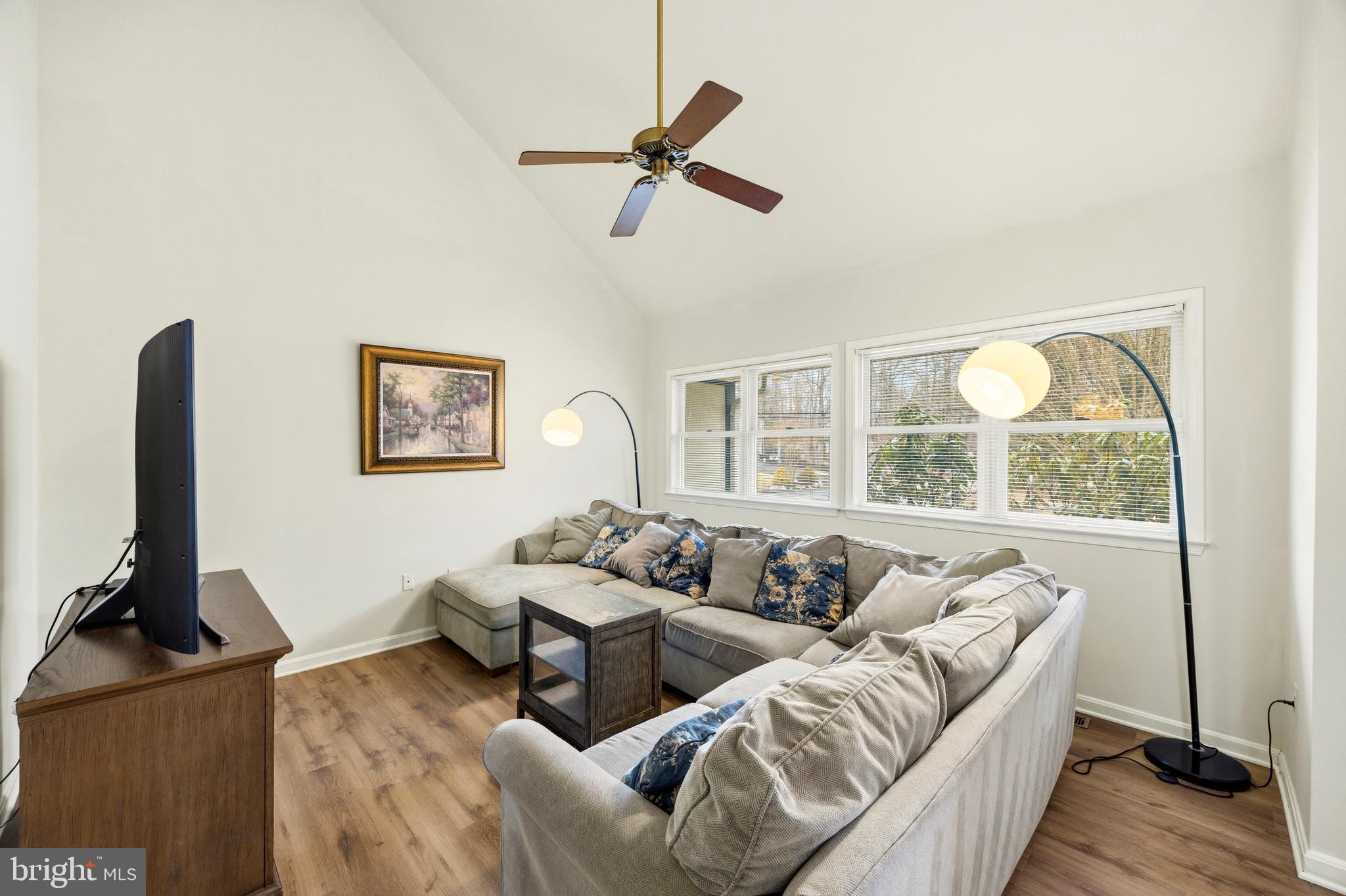 OYSTER HARBOR - Residential