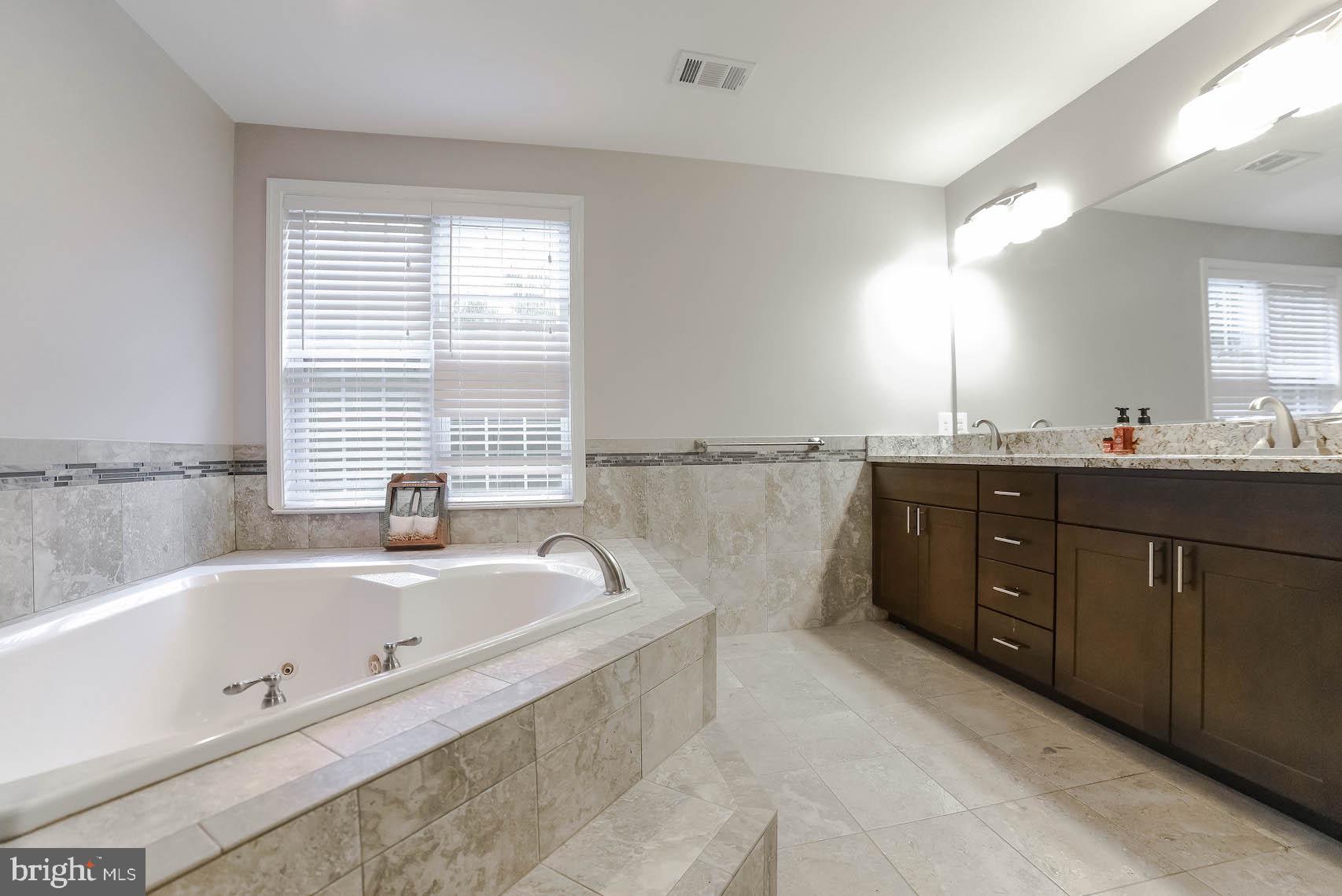 KINGSVIEW - Residential