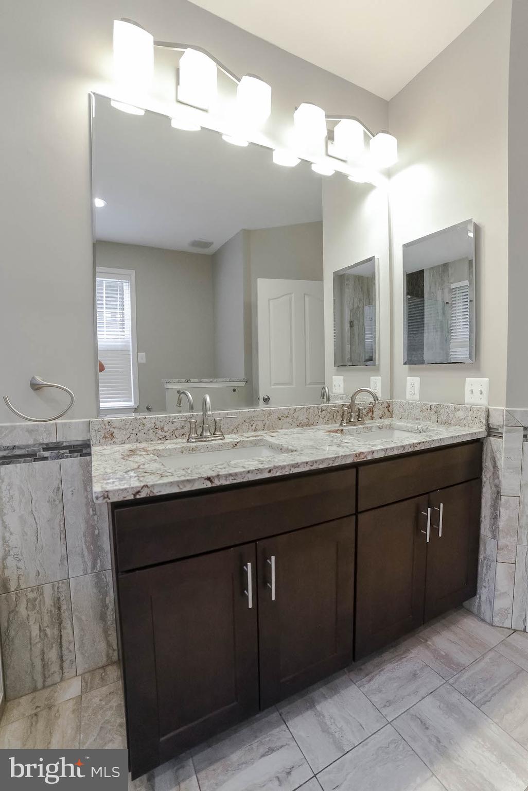 KINGSVIEW - Residential