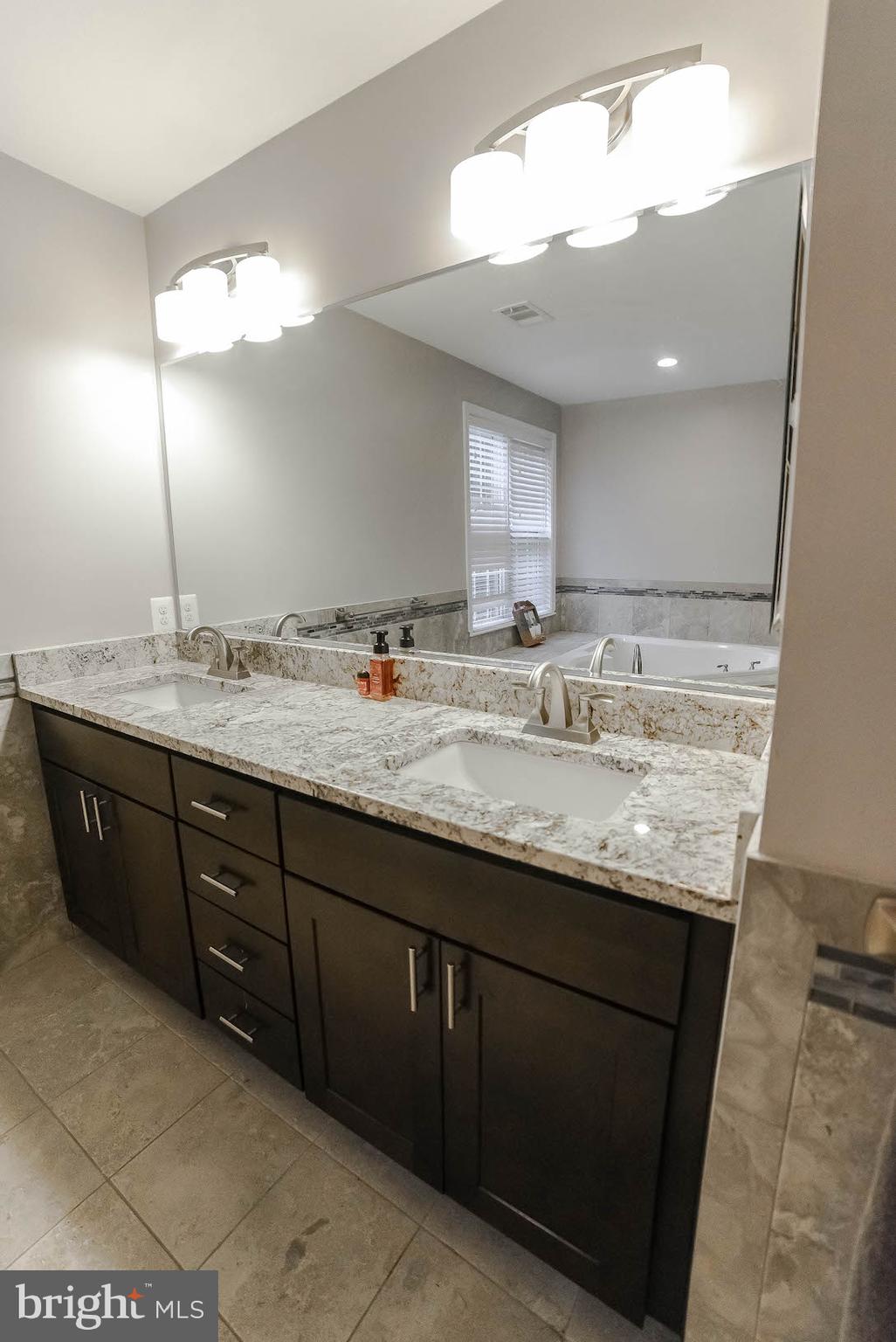 KINGSVIEW - Residential