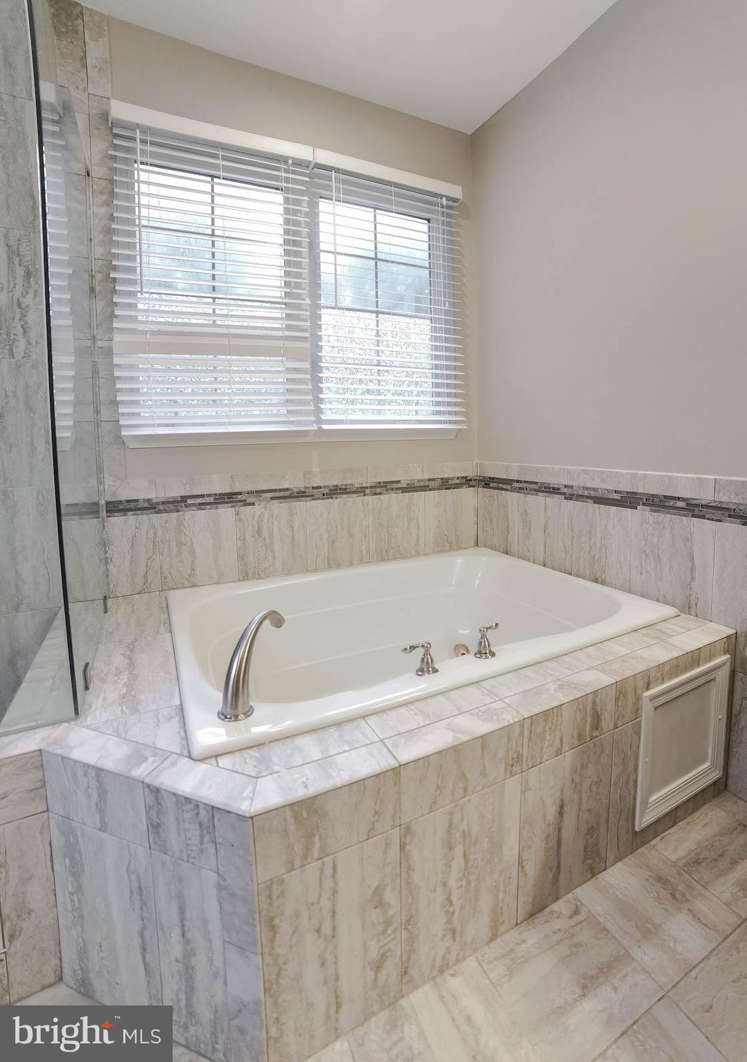 KINGSVIEW - Residential