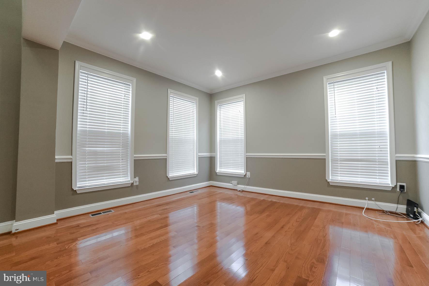 KINGSVIEW - Residential