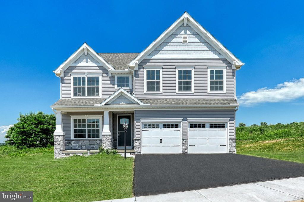 Photo of 1000 Bracken Drive #LACHLAN, LANCASTER, PA 17601 (MLS # PALA2085492)