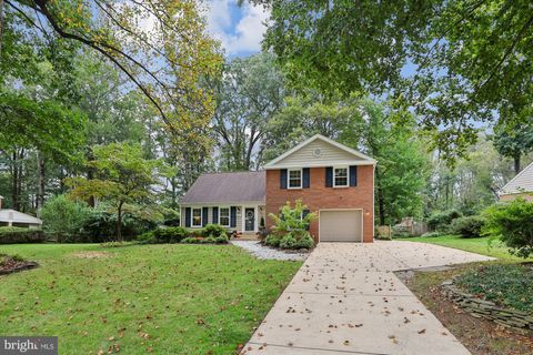 8221 CAPTAIN HAWKINS COURT ANNANDALE VA 22003