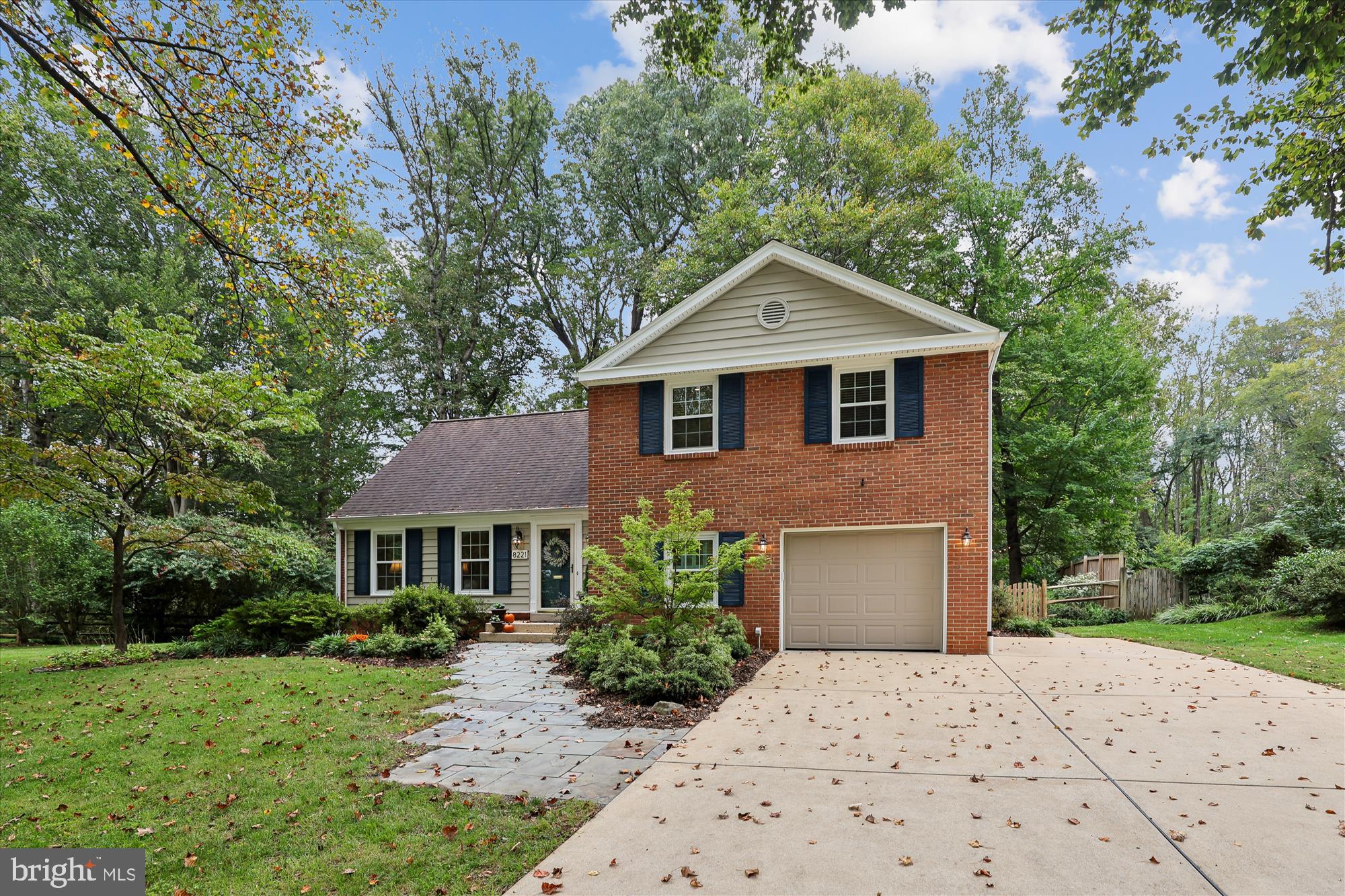 8221 CAPTAIN HAWKINS COURT
