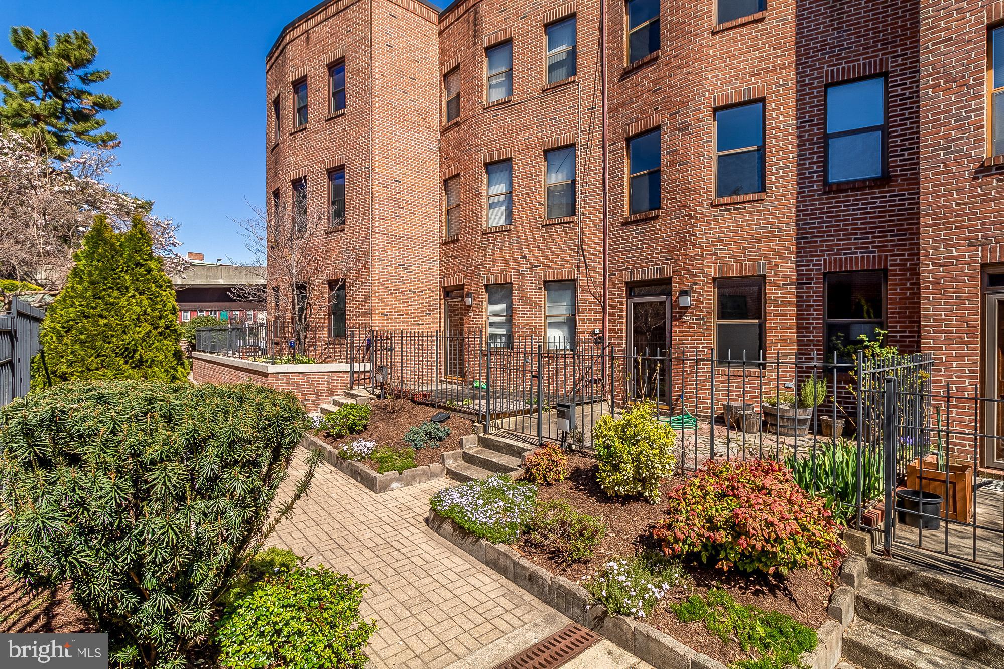 MOUNT VERNON PLACE HISTORIC DISTRICT - Residential