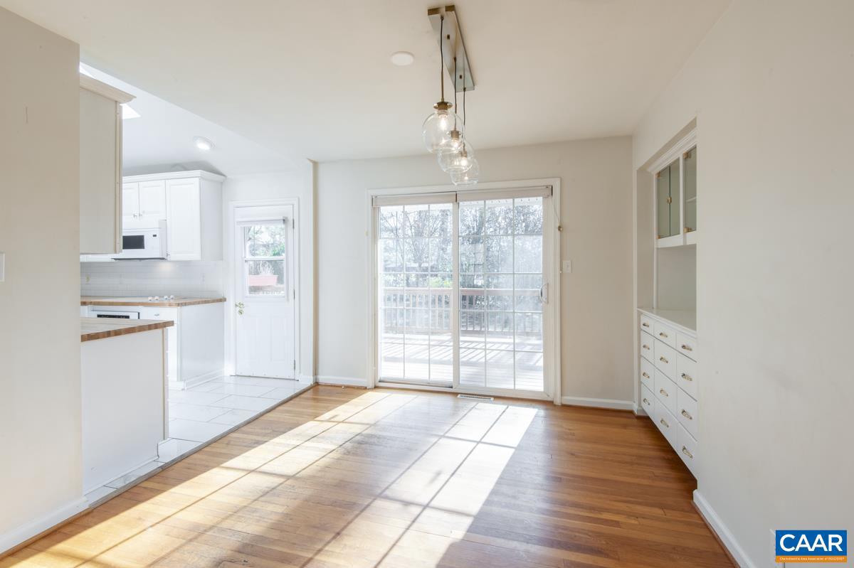 KNOLLWOOD - Residential