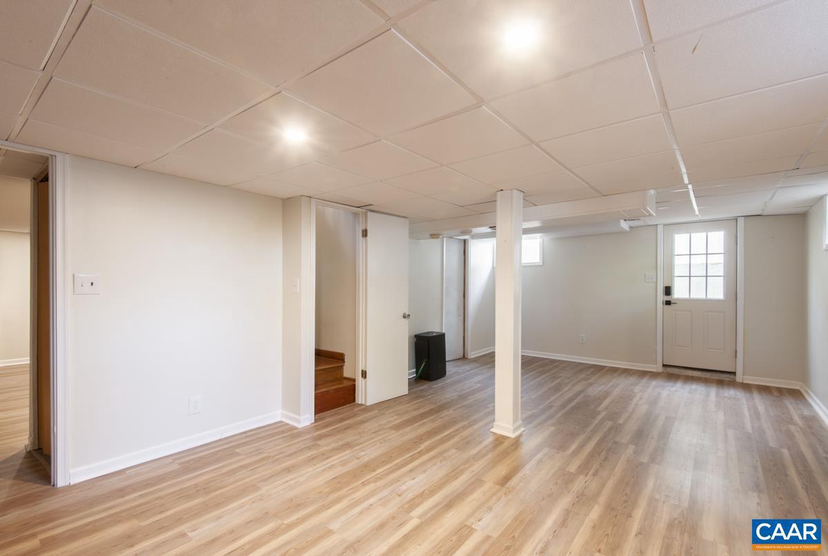 KNOLLWOOD - Residential