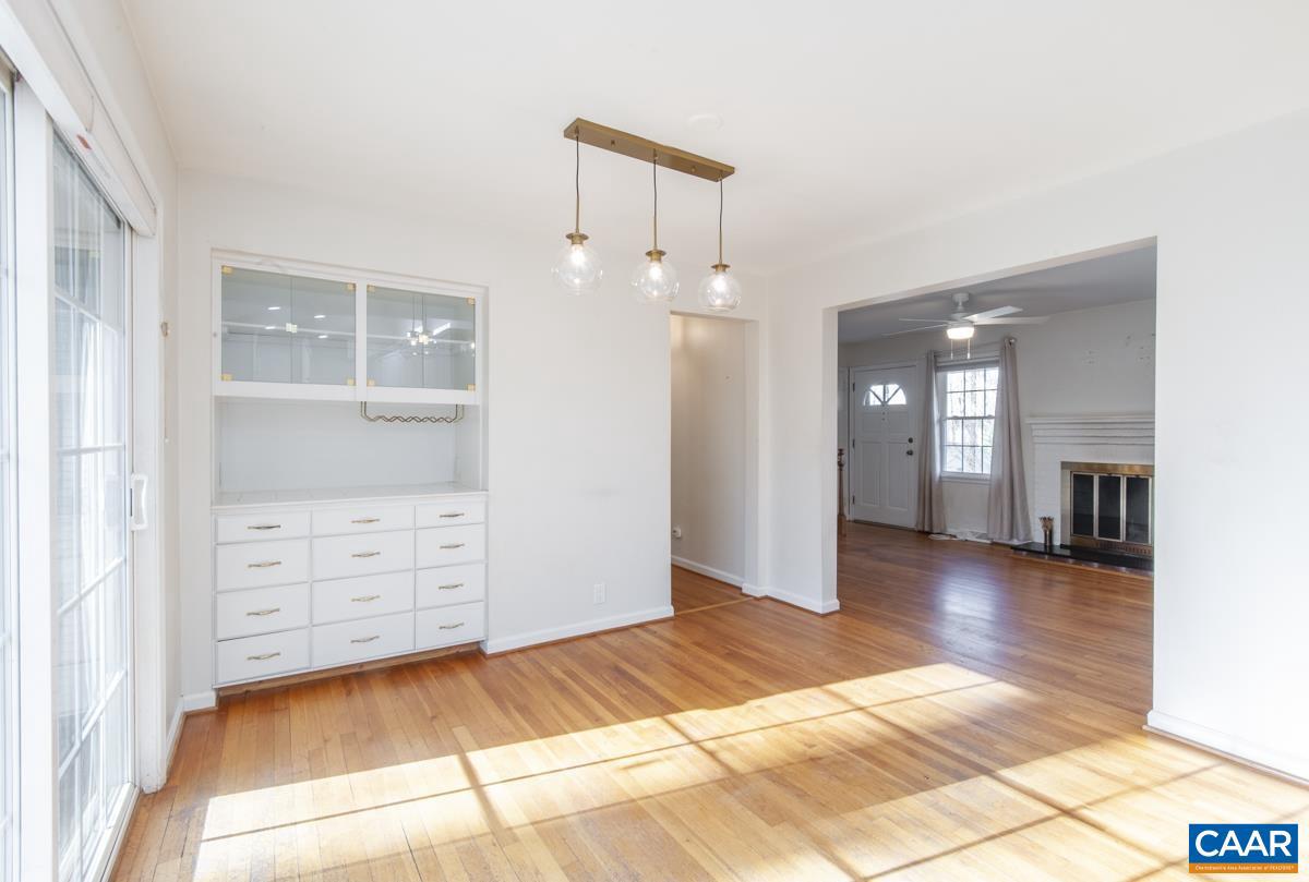 KNOLLWOOD - Residential