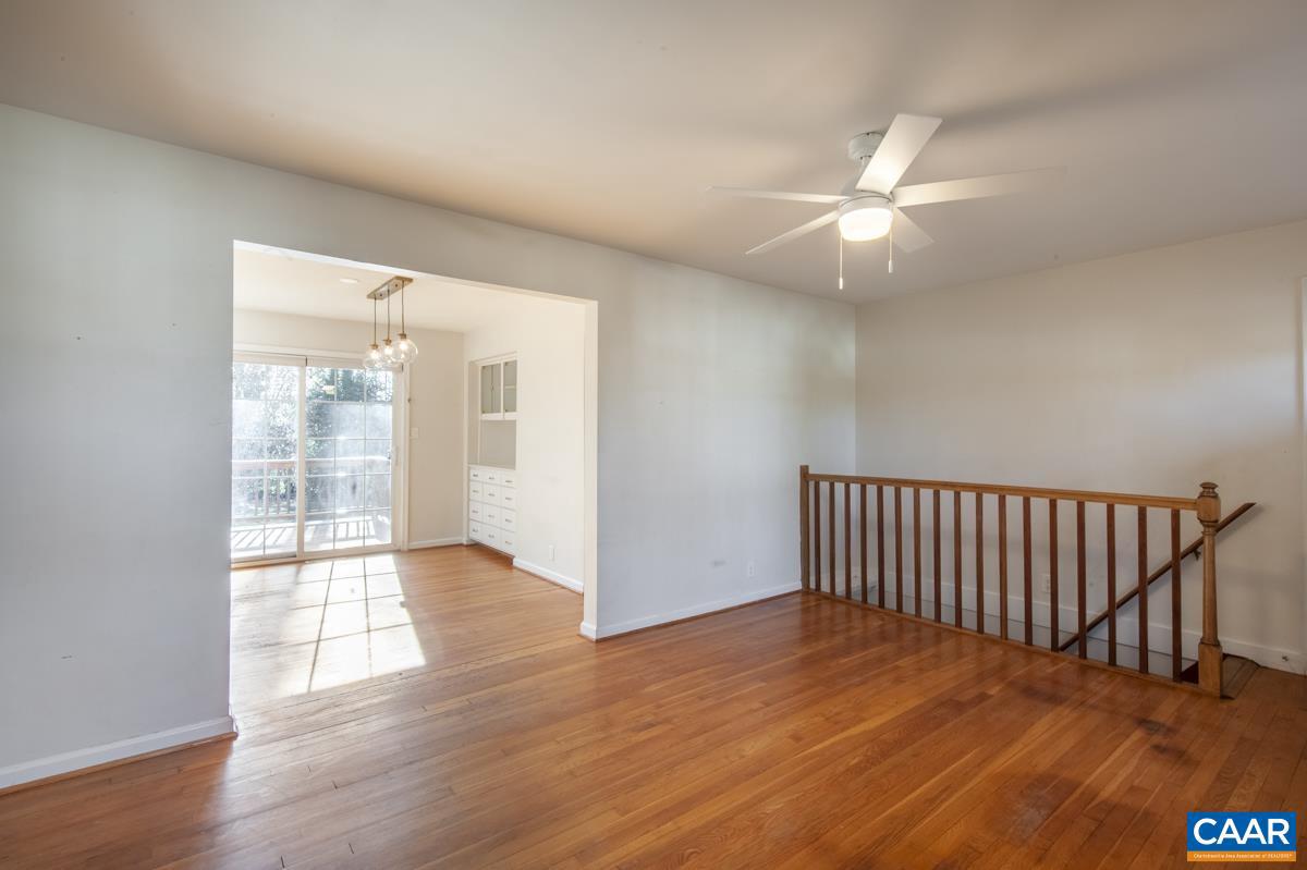 KNOLLWOOD - Residential