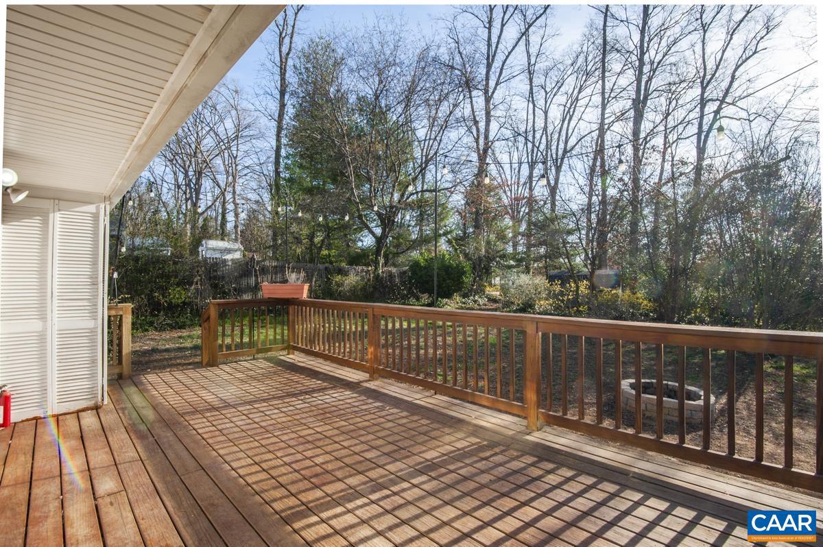 KNOLLWOOD - Residential