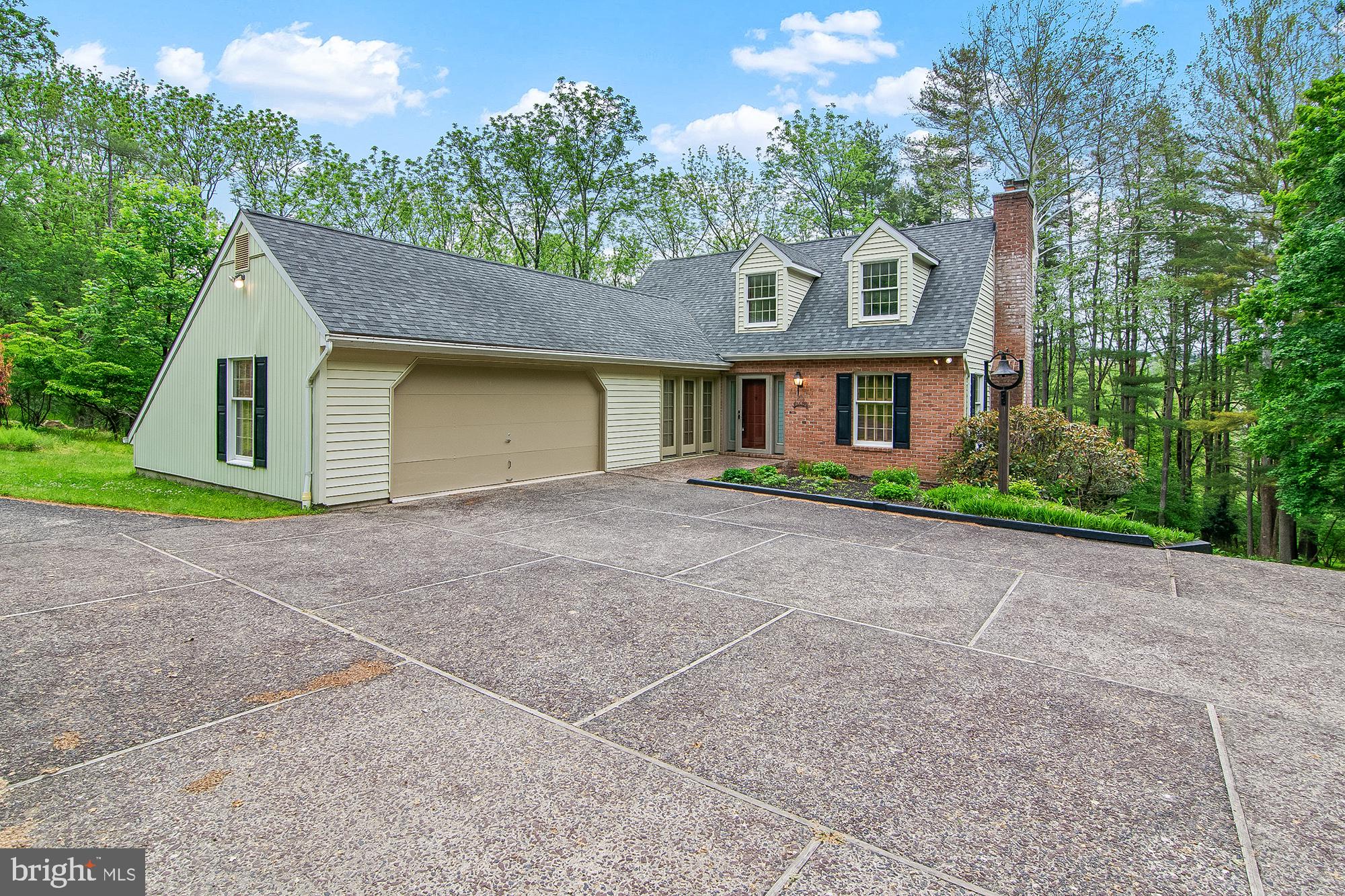 EDEN HILLS - Residential