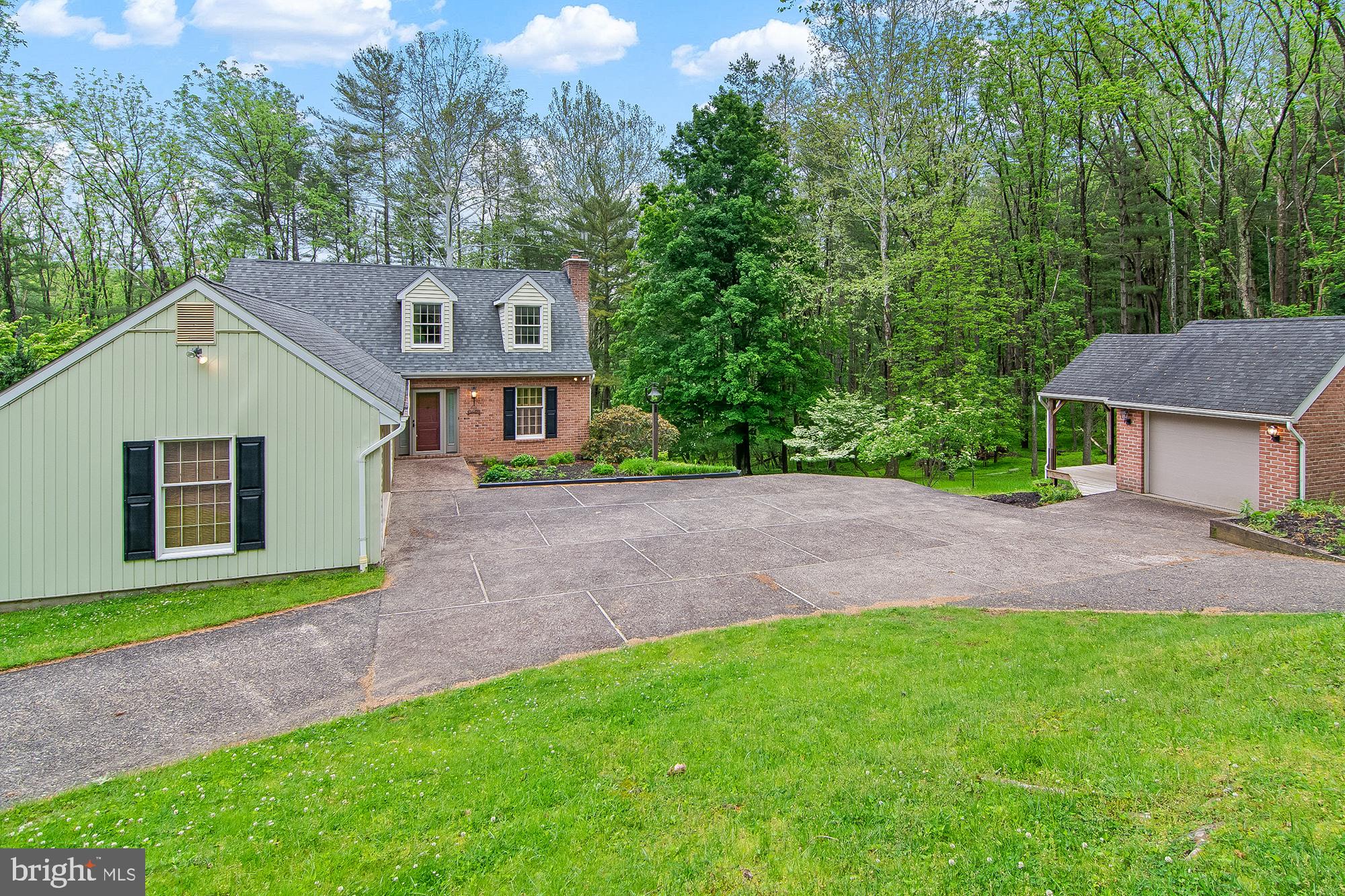 EDEN HILLS - Residential